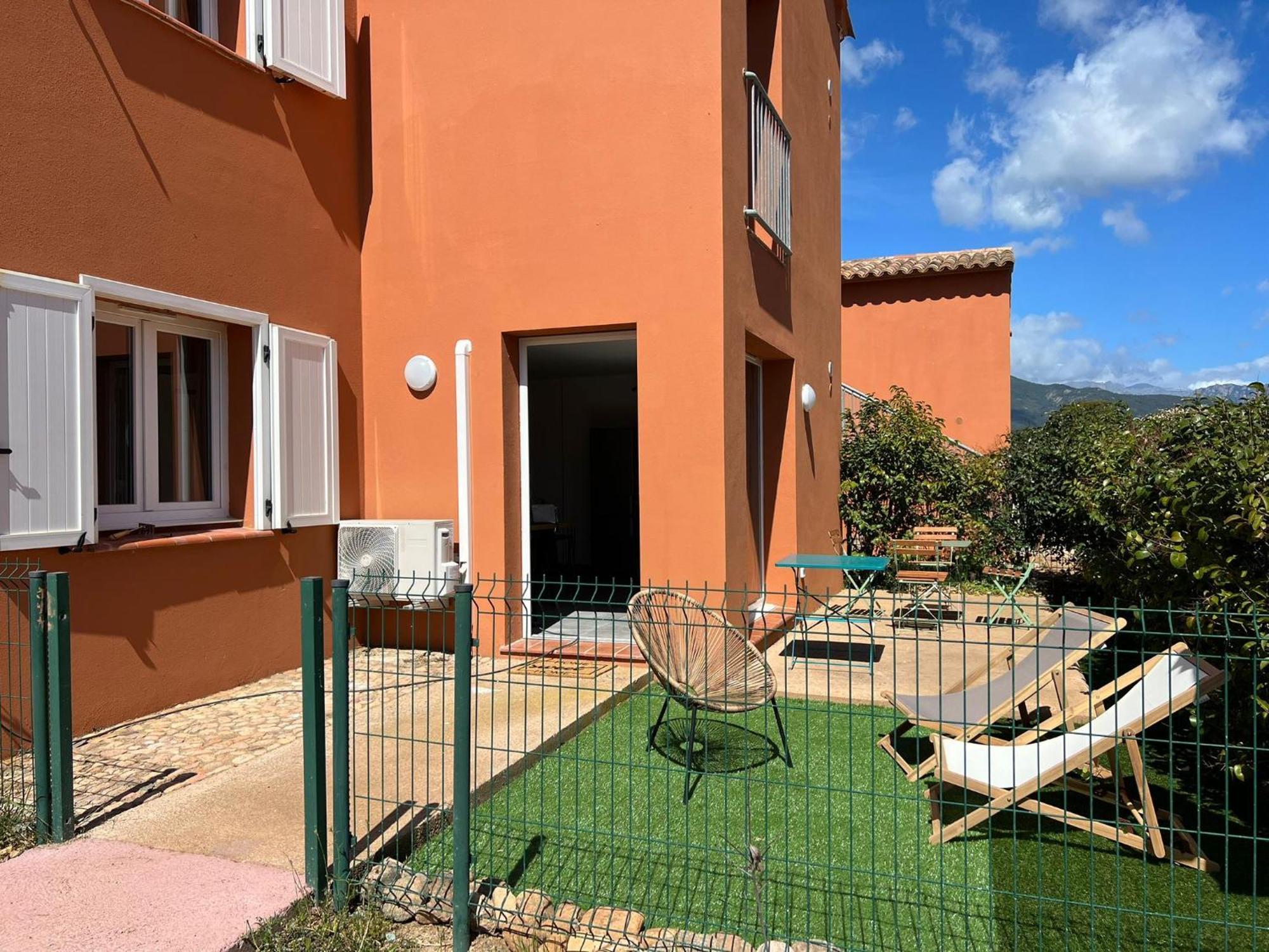 Residence Hoteliere Les Hameaux De Saint Cyprien Appartement 35 M2 1 Chambre Lecci Esterno foto