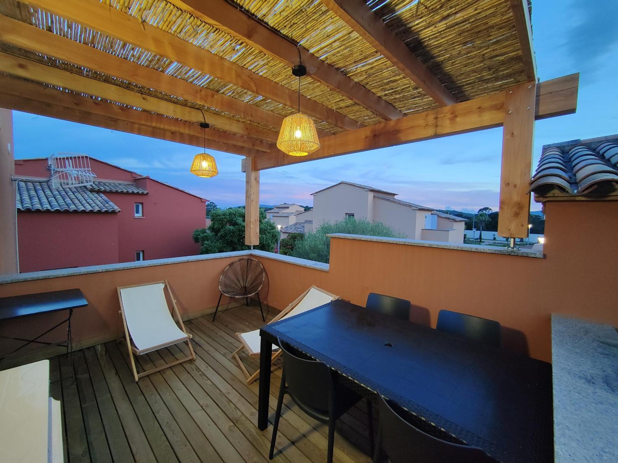 Residence Hoteliere Les Hameaux De Saint Cyprien Appartement 35 M2 1 Chambre Lecci Esterno foto