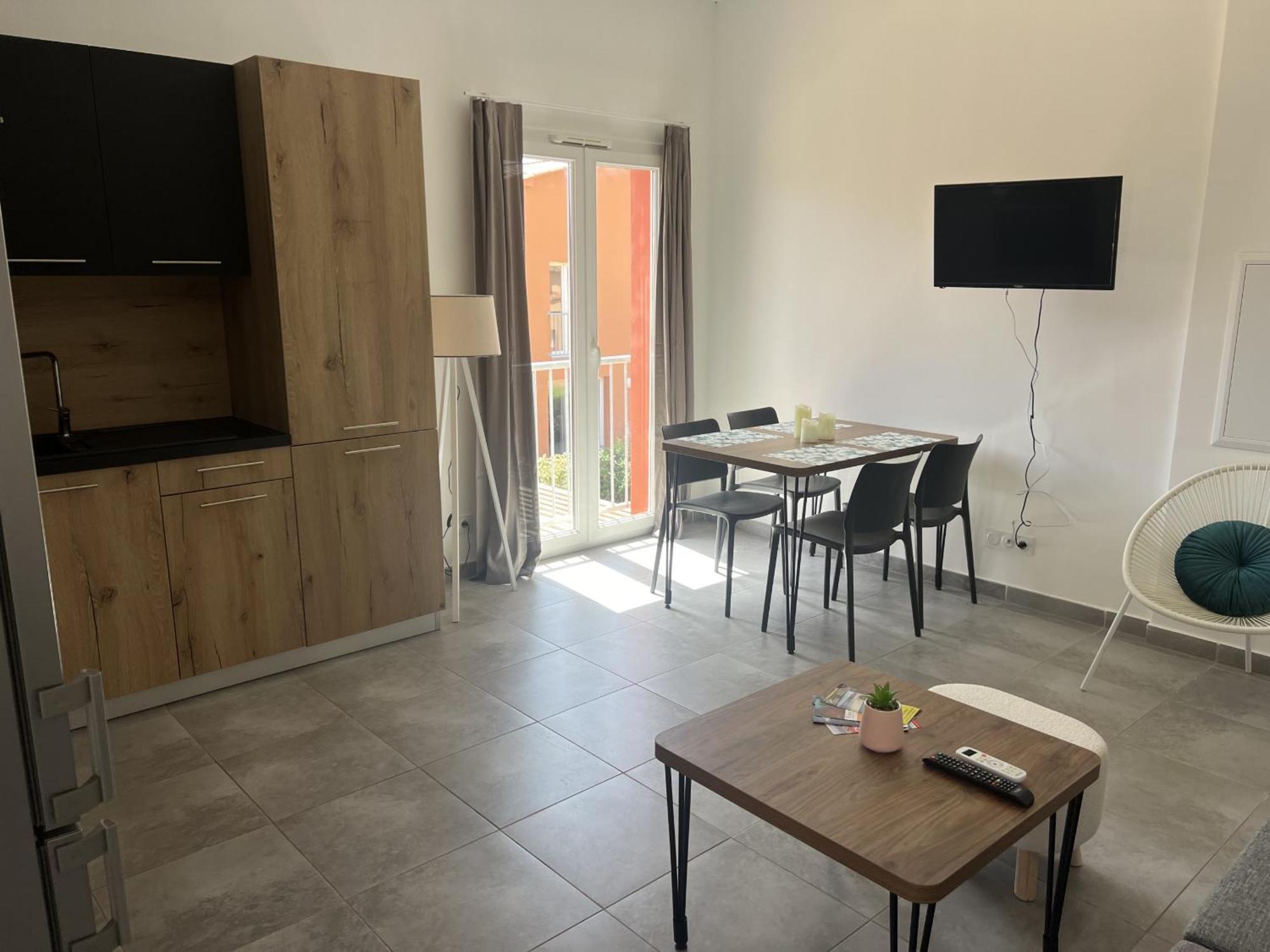 Residence Hoteliere Les Hameaux De Saint Cyprien Appartement 35 M2 1 Chambre Lecci Esterno foto